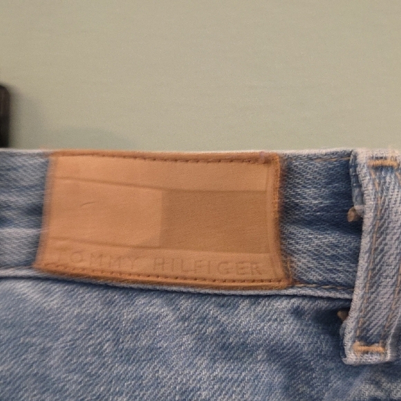 Tommy Hilfiger Boyfriend Light Washed Straight Legged Jeans Size 16 - Picture 8 of 12